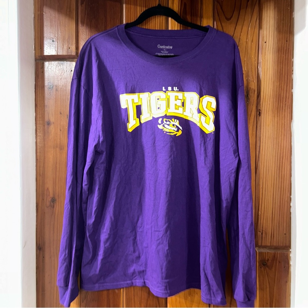 NWOT LSU TIGERS longsleeve tee by captivating men’s XL